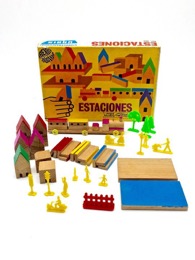 Antiguo Juego de Construcción de Madera Estaciones