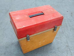 Nevera portátil naranja. Años 70 | 41 x 25 x 37 cm