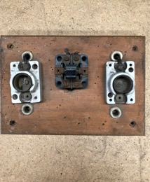 Cuadro eléctrico con portafusibles e interruptor industrial