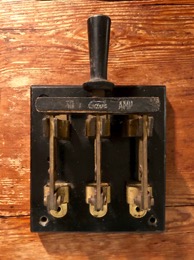 Inerruptor de palanca GAVE 30 AMP