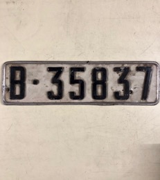 Placa matrícula relive antigua B-35837