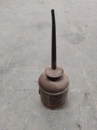 Engrasador | Aceitera | ⦵ 8 cm x h 22 cm