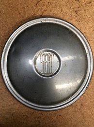 Tapacubos SEAT 600