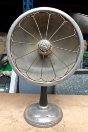 Estufa reflector de parábola THERMA. Años 20