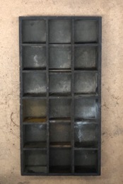 Caja compartimentada de madera
