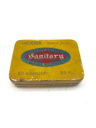 Caja metálica de agujas hipodérmicas SANITARY con 16 agujas