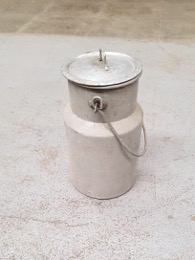Lechera aluminio 1 ½ l con tapa