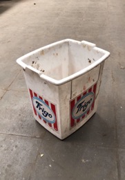 Papelera | Cubo de plástico de helados promocional de Frigo.