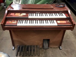 Órgano eléctrico HOWARD 105s