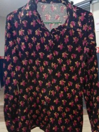 Camisa lycra negra estampado racimo uva lila | Talla 38-40 | Años 70