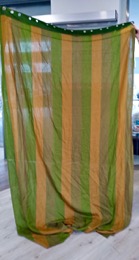 Juego cortinas con ollaos x 2 unidades | Tonos verdes-mostaza | 135 x 270 cm