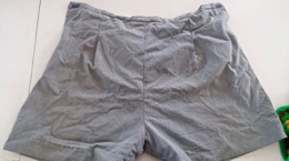 Pantalón corto cuadro vichy pequeño