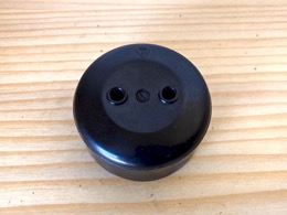 Toma corriente enchufe circular PLASTIMETAL mod 560