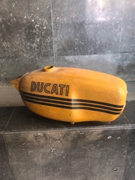 Deopósito DUCATI clásica