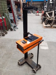 Alineador | Regulador de faros naranja | 145 x 60 x 42