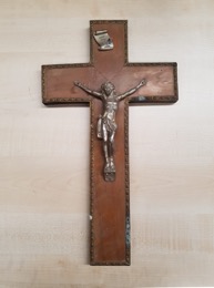Crucifijo madera y metal plateado | 4 clavos