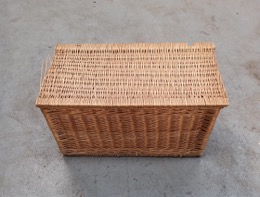 Bául de mimbre 70 x 40 x 38 cm