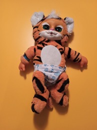 Peluche sonoro FAMOSA |  Animal Babies TIGER