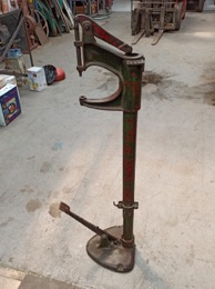 Remachadora para pastillas de freno