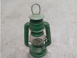 Quinqué pequeño | Lámpara de aceite | Patinado color verde.jpeg