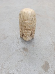 Totem de alabastro cabeza indio