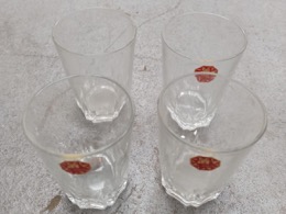 Juego 4 vasos cristal base tallada