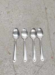 Cucharas de postre en inox | sin contraste