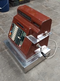 Caja | Máquina registradora SWEDA Mod 76 761 | Años 70