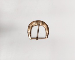 Hevilla metálica dorada lobulada | 5 x 6 cm | Años 80