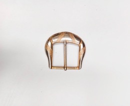 Hevilla metálica dorada con rebaje pirografiado | 6,5 x 6 cm | Años 80