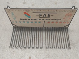Expositor de bujías FAE | 46 x 20 x h 20 cm