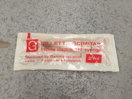 Jeringuilla hipodérmica esterilizada 2 ml GILLETT SCIMITAR