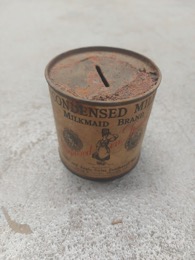 Hucha de hojalata de leche condensada | ⦵ 8 x h 8 cm