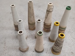 Lote de 24 bobinas industriales de cono para hilos | ⦵ 6,5 x h 17,5 cm
