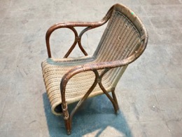 Sillón infantil de caña y malla de mimbre | 54 x 50 x h 66 cm