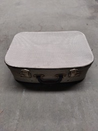 Maleta mediana de cartón forrado | 44 x 15 x h 42 cm