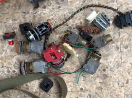 Lote de pulsadores eléctricos