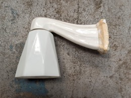 Aplique de baño en porcelana vitrificada y opalina octogonal | Años 30