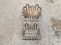 Jabonera de aleación metálica | 13,5 x 10,5 cm y 10,5 x 7,3 cm
