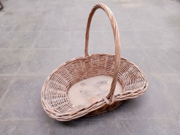Cesta mimbre oval asa larga para flores | 45 x 35 x h 54 cm