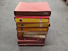 Lote de  9 archivadores sencillos | Tamaño Folio | 35 x 29 x 5 cm