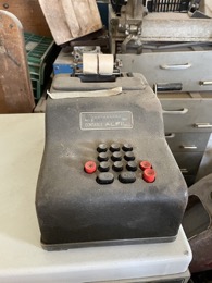 Maquina contable calculadora_registradora ALFIL | 33 x 19,5 x h 14,5 cm