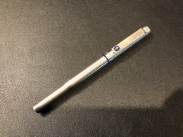 Pluma estilográfica PARKER  25 anagrama azul en acero plateado | Años 70