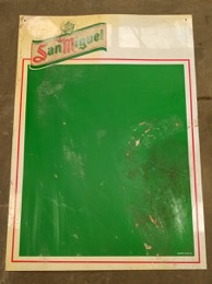 PIzarra laminada en plástico SAN MIGUEL descolorida | 50 x h 70 cm