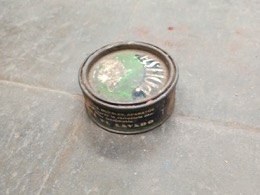 Bote hojalata POLISH para el cuidado de muebles y aparatos |  ∅ 10 x 4 cm