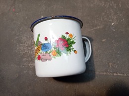 Taza de acero esmaltada con motivos naturales y Pavos reales | 8 x 9 cm