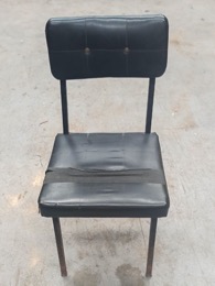 Silla confidente o de espera negra | Años 70 | 42 x 41 x h 85 cm
