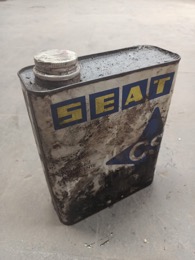 Lata SEAT CS Motor Oil Detergente 2L