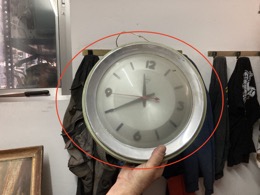 Reloj de pared mecánico 
