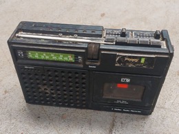 Radio Cassette Recorder POPPY Mod CR-219 | 30 x 10 x h 17 cm